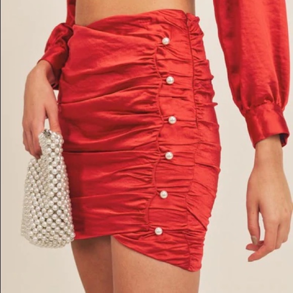 Red Satin Puff Sleeve Top & Skirt Set - Picture 4 of 9